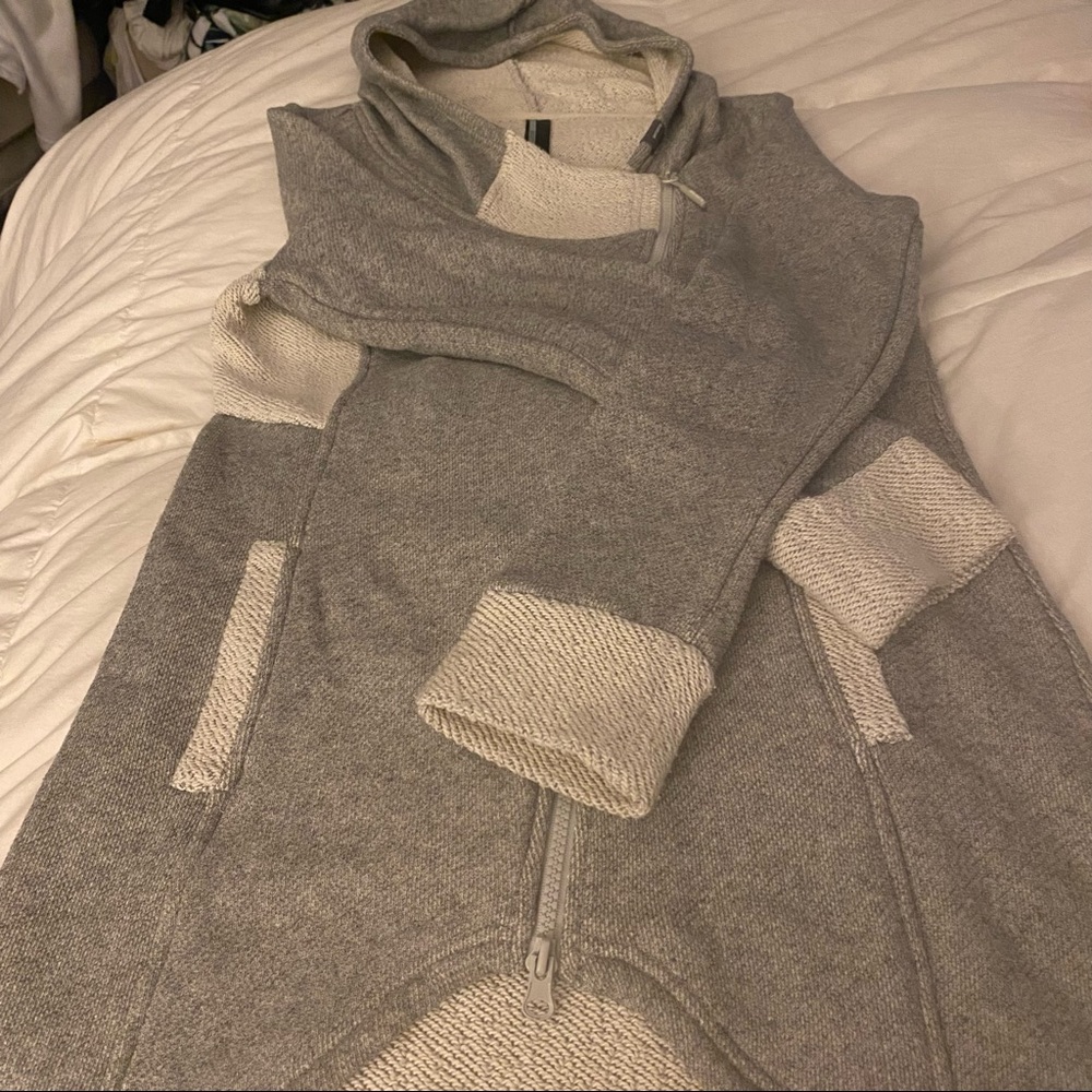 Sweater Bundle - Picture 2 of 13